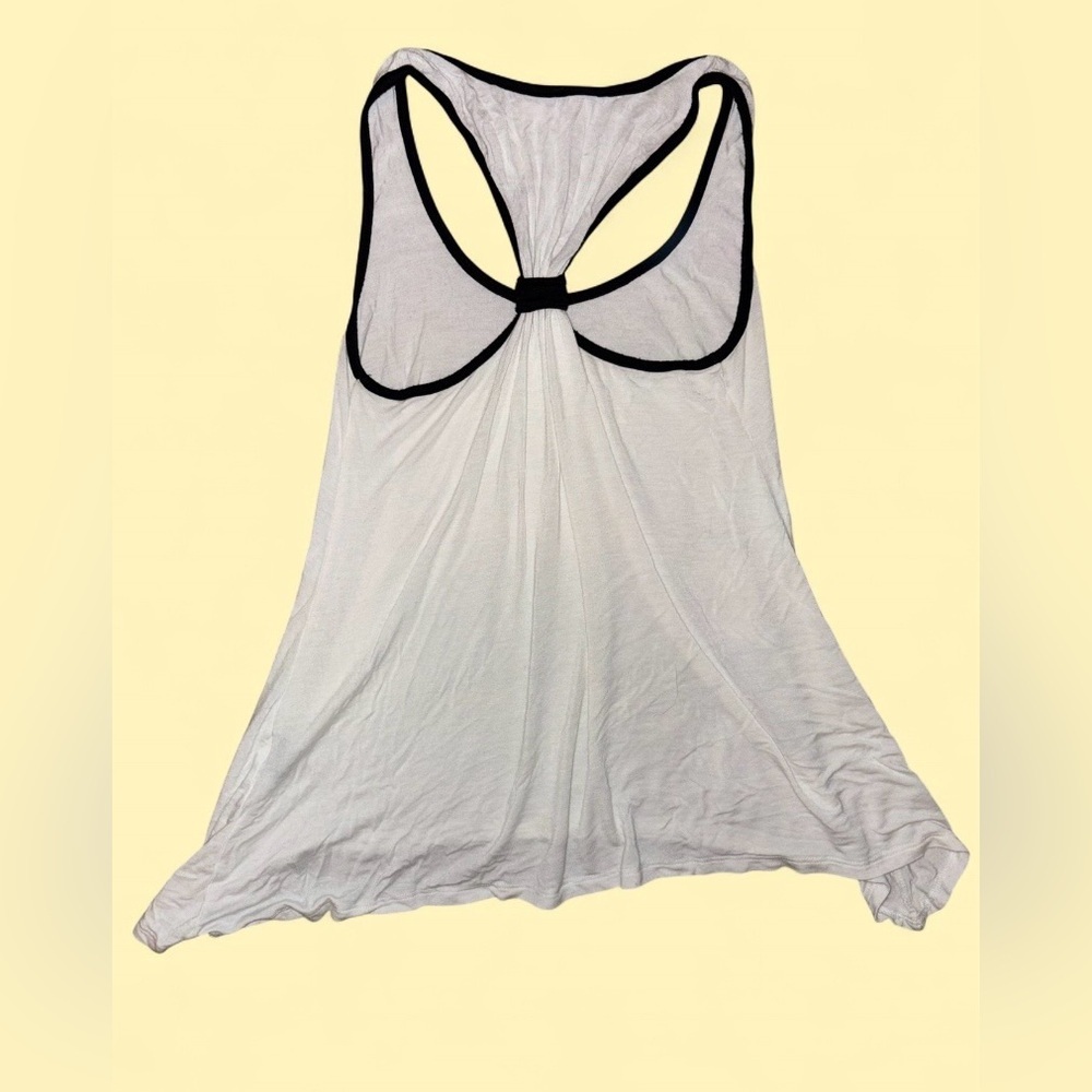 Rue21 Peter Rabbit Graphic Racerback Tank Top - Size Small - Picture 6 of 6